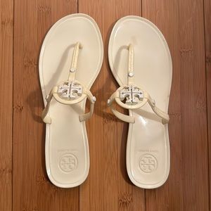 Tory Burch thong flip flops size 7